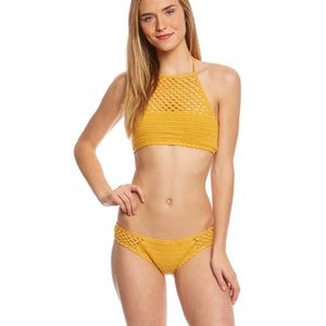 NWT Rip Curl Topanga Bikini Set Top L, Bottom XL